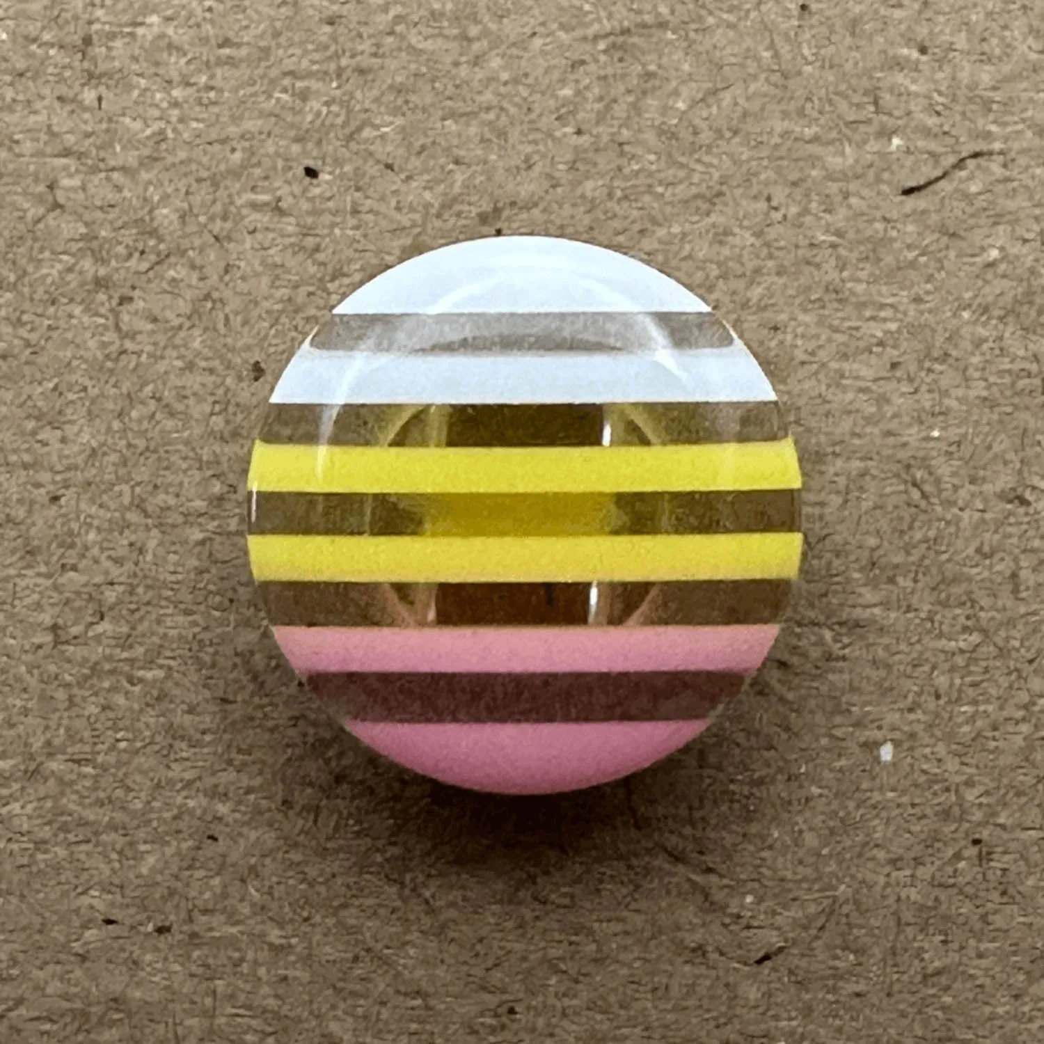 14mm Thin Striped Shank Button