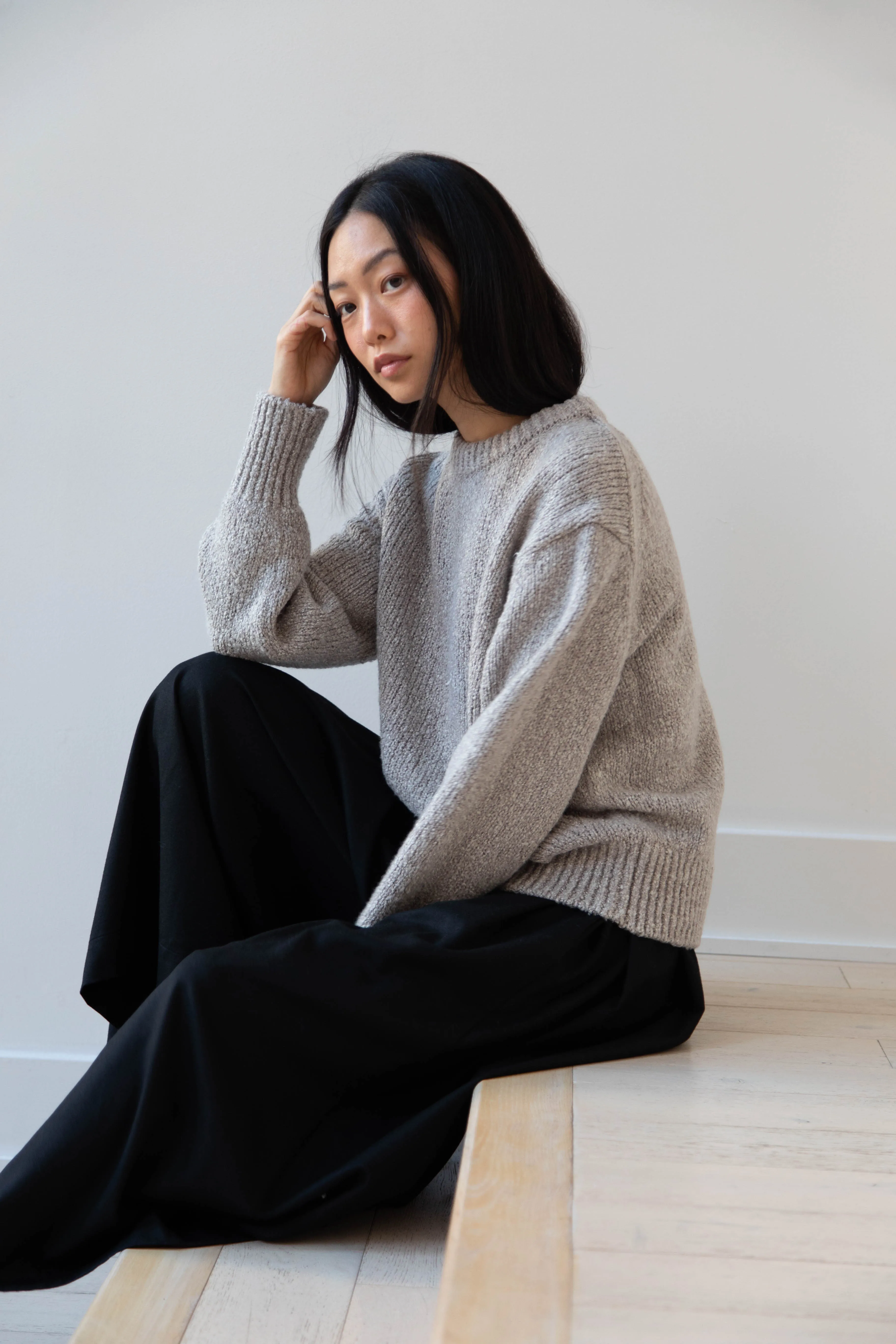 Aton | Crewneck Sweater in Greige Wool silk